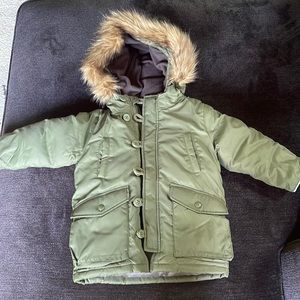 Baby Gap parka in cactus green. Never worn, NWT 3T